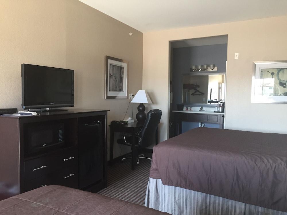Atria Inn & Suites Three Rivers Esterno foto